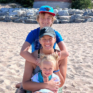 Meet your Posher, Andrea